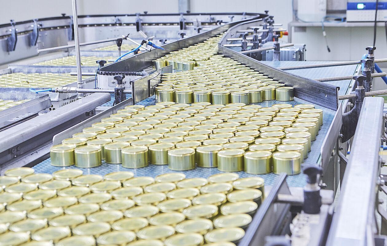 Tierfreund Produktion Dosenproduktion